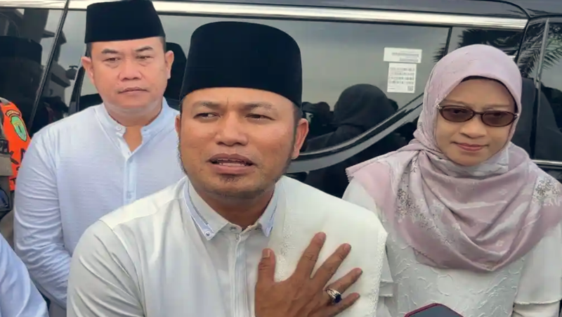 Keterangan Foto:
PERGANTIAN DIRUT BANKALTIMTARA – Gubernur Kaltim, Rudy Mas’ud, menegaskan pergantian manajemen dilakukan akibat penurunan kinerja dan dampaknya pada pendapatan daerah. (Kawalkaltim.com/Amin)