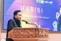 Keterangan: SUARA PEMUDA — Ketua Pemuda Kutim Hebat, Habibi, saat memberikan pernyataan terkait maraknya kasus korupsi di Kutai Timur. (Dok: Kawalkaltim/Kurniansyah)