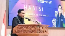 Keterangan: SUARA PEMUDA — Ketua Pemuda Kutim Hebat, Habibi, saat memberikan pernyataan terkait maraknya kasus korupsi di Kutai Timur. (Dok: Kawalkaltim/Kurniansyah)