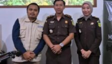 Edukasi Hukum Masyarakat — Kejaksaan Negeri Kutai Barat memberikan pemahaman kepada publik terkait ancaman pidana dalam KUHP baru terhadap praktik perjudian, termasuk judi online. Dok.(Kawalkaltim.com/Amin)