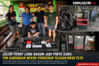 Tim gabungan Tim 12 Satgas Citarum BAIS TNI, Satgas Pamtas RI–Malaysia Yon Armed 4/Parahyangan dan Tim SGI memperlihatkan terduga pelaku beserta barang bukti narkotika jenis sabu-sabu yang diamankan di Pos Koki Long Bagun, Kabupaten Mahakam Ulu, Senin (22/6/2026). Barang bukti yang disita antara lain tiga paket sabu dengan berat total sekitar 1,5 gram, satu unit telepon genggam, timbangan digital, tas hitam, kotak penyimpanan serta lima alat isap sabu. (Ist/Kawalkaltim.com)