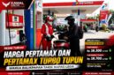 Keterangan Foto:
Petugas melayani pengisian BBM di salah satu SPBU Pertamina di Balikpapan. Mulai 1 Agustus 2026, PT Pertamina Patra Niaga resmi menurunkan harga BBM non-subsidi, dengan Pertamax menjadi Rp16.300 per liter dan Pertamax Turbo turun menjadi Rp18.700 per liter, sementara harga BBM subsidi tetap stabil. Foto: Ilustrasi/Pertamina.(Dok.Kawalkaltim.com/Rudiantoro)
