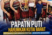 Keterangan Foto : 
Sanggar Seni Papatn Puti berfoto bersama usai menerima trofi dan piagam penghargaan Juara III Lomba Tari Kreasi Kategori Umum pada Festival Wonderful Nusantara di Teras Samarinda. Prestasi ini menjadi kebanggaan sekaligus bukti komitmen generasi muda Kutai Barat dalam melestarikan dan mengangkat seni budaya daerah ke panggung regional. (Dok. Istimewa/Kawalkaltim.com/AminYS)
