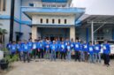 Keterangan Foto:
Ketua DPC Partai Demokrat Kutai Barat, Noratim, bersama jajaran dan masyarakat berfoto bersama usai kegiatan dialog serta penyerapan aspirasi di Pasar Barong Tongkok, Kutai Barat, Jumat (21/8/2026). Kegiatan tersebut menjadi bagian dari upaya membuka ruang komunikasi dan mendorong masyarakat agar berani menyampaikan persoalan serta kebutuhan mereka kepada wakil rakyat. (Dok. KawalKaltim.com)
