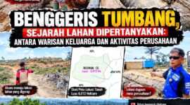 Keterangan Foto:
Rusman Menunjukkan Kayu yang Ditebang. Rusman berada di antara sejumlah batang kayu yang telah ditebang sambil menunjukkan kondisi lokasi kepada wartawan. Foto ini merupakan dokumentasi lapangan terkait keterangannya mengenai pohon yang disebut berada di atas lahan yang diklaim sebagai tanah warisan. (Dok. Kawalkaltim.com/Annanda)
